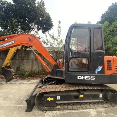 ที่ดินการเกษตร ใช้เครื่องขุดขนาดเล็ก DOOSAN 55 Crawler Excavator เครื่องก่อสร้าง