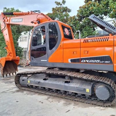 มือสอง DOOSAN เครื่องขุดน้ํา DH225 อุปกรณ์ขุดที่ใช้