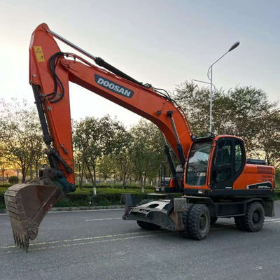Doosan DX210W เครื่องขุดล้อมือสอง ไฮดรอลิก มินิ ถังมือสอง 20100 kg