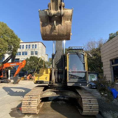 มือสอง Volvo 240DL เครื่องขุดดิน เครื่องก่อสร้างที่ใช้ 23500-24500 kg