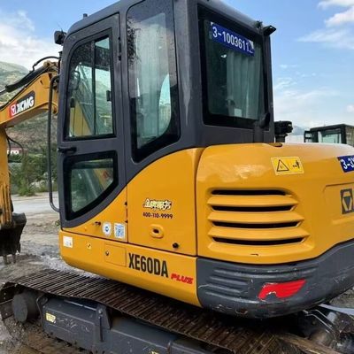 เครื่องยนต์ไดเซล ใช้เครื่องขุดเล็ก XCMG XE60DA เครื่องขุดไฮดรอลิกครอลเลอร์
